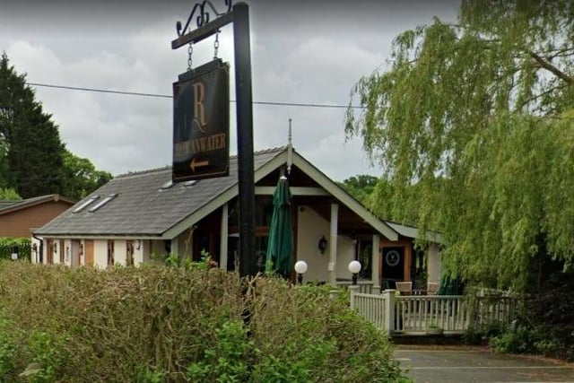 The Mad Hunter on Garstang Road, St Michael's On Wyre, has a rating of 4.8 out of 5 from 253 Google reviews