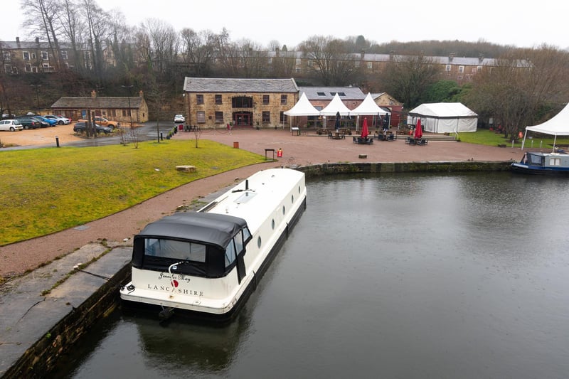 Finsley Gate Wharf holds a rating of 4.3 from 457 Google reviews.