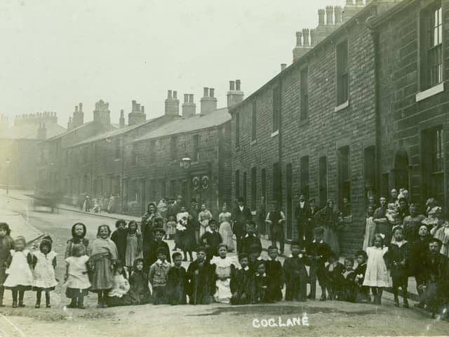 Residents of Cog Lane, Burnley (c.1890). Credit: Lancashire County Council