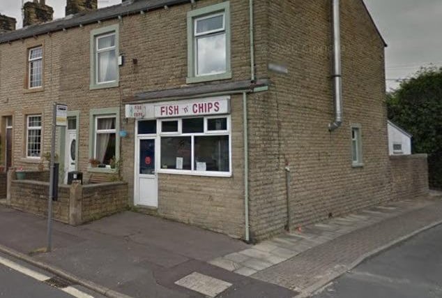 Birds Chippy in Rosegrove Lane holds a Google rating of 4.5.