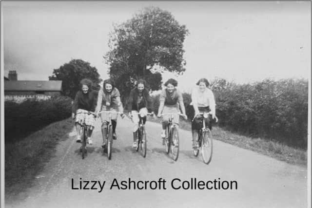Margaret Thornborough, Lily Parr, Lizzy Ashcroft, Carmen Pomies, and a friend, 1933