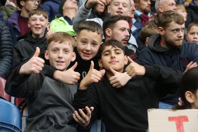 Young Burnley fans enjoy the second half action 

The EFL Sky Bet Championship - Burnley v Reading - Saturday 29th October 2022 - Turf Moor - Burnley