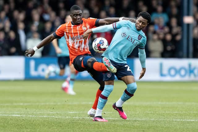 Burnley's Nathan Tella competing with Luton Town's Marvelous Nakamba (left) 

The EFL Sky Bet Championship - Luton Town v Burnley - Saturday 18th February 2023 - Kenilworth Road - Luton