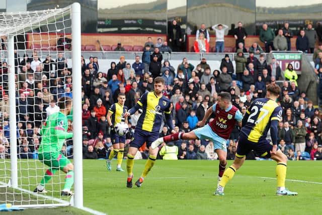 BURNLEY, ENGLAND - MARCH 03: Josh Cullen of Burnley scores a goal, which is later disallowed, during the Premier League match between Burnley FC and AFC Bournemouth at Turf Moor on March 03, 2024 in Burnley, England. (Photo by Matt McNulty/Getty Images)