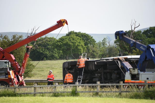 M6 lorry crash