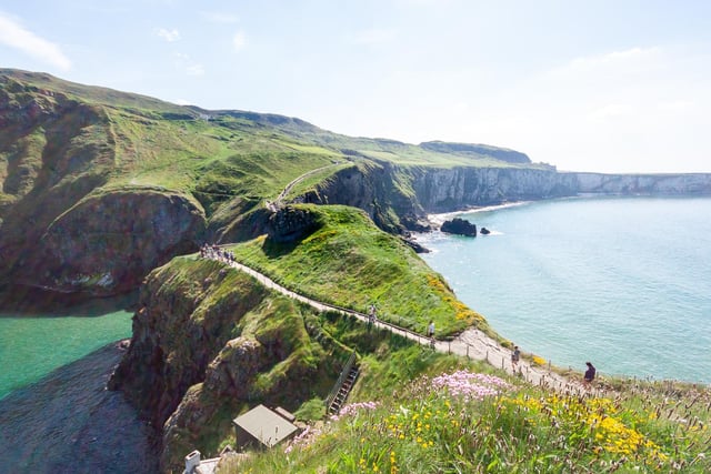 Northern Ireland boasts stunning scenery, including beautiful beaches, commanding coastlines and world-class wonder. Home to the famous Giant’s Causeway and lots of castles to explore, its heritage and culture are not to be missed.