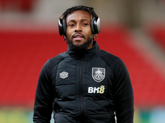 STOKE ON TRENT, ENGLAND - DECEMBER 30: Samuel Bastien of Burnley inspects the pitch prior to  the Sky Bet Championship between Stoke City and Burnley at Bet365 Stadium on December 30, 2022 in Stoke on Trent, England. (Photo by Charlotte Tattersall/Getty Images)