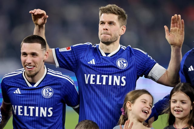 The North Macedonian rejoined his former club in January but has struggled for regular game time, making 10 appearances. It was recently reported in Germany that Schalke aren't keen to bring him back next season. Contracted until 2026.
