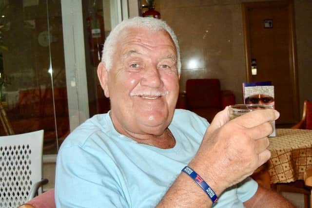 'Satch' also known as John Mitchell, a well known singer around clubs, pubs and venues across Burnley, Padiham and Pendle, has died at the age of 78