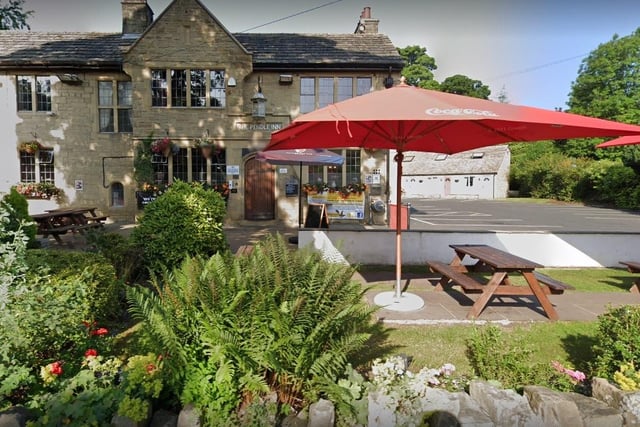 The Pendle Inn on Barley Lane has a rating of 4.6 out of 5 from 951 Google reviews
