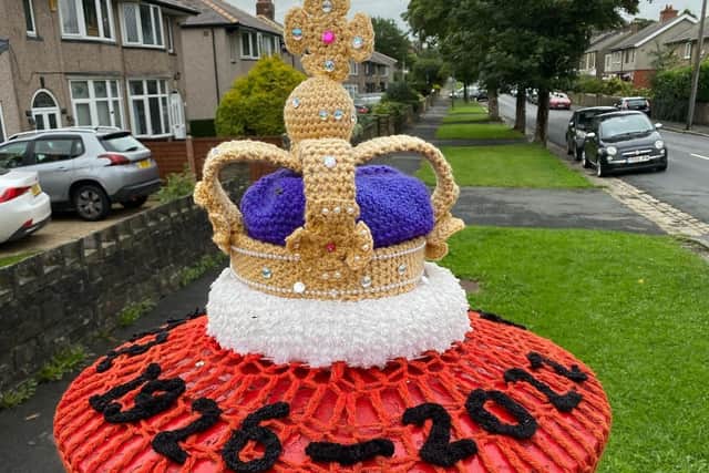 The dazzling crown topper that drew over three million likes for the Barlick Yarn Fairies
