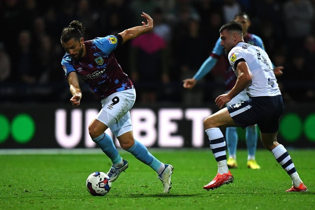 Burnley's Jay Rodriguez competes with Preston North End's Ben Whiteman 

The EFL Sky Bet Championship - Preston North End v Burnley - Tuesday 13th September 2022 - Deepdale - Preston