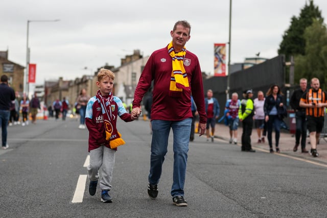 Fans arrive at Turf Moor

The EFL Sky Bet Championship - Burnley v Hull City - Tuesday 16th August 2022 - Turf Moor - Burnley
