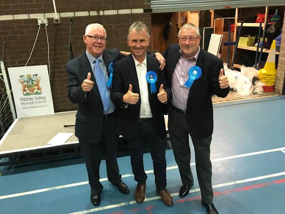 Councillors Terry Hill (left) and Robert Thompson (right) with Nigel Evans during election night 2017