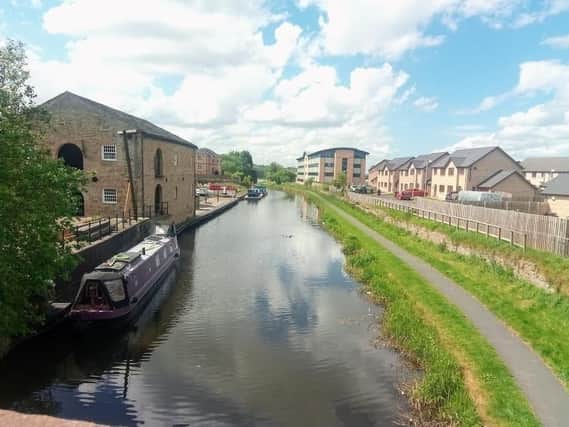 The Leeds and Liverpool Canal in Rosegrove