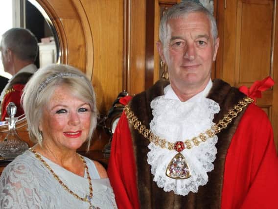 The Mayor of Burnley Coun. Charlie Briggs, with his Mayoress Patricia Lunt, has  said a letter from an Aberdeen fan praising the town is a "great advert" for Burnley.
