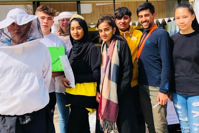 Team Perham, a teenage voluntary group, has been raising awareness of the falling bee population on Instagram.