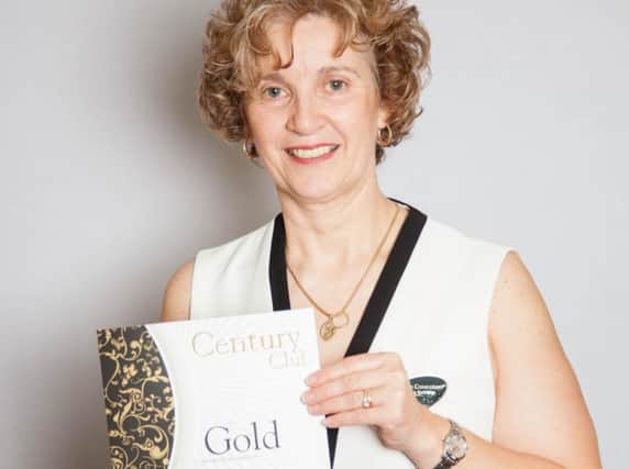 Slimming World consultant Caroline Griffiths with her well deserved gold award