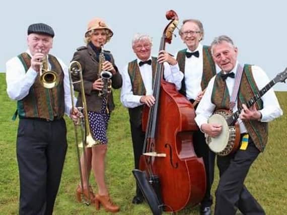 Jazz band Deco Delight will round off a series of Musical Extravaganza concerts in Padiham this weekend.