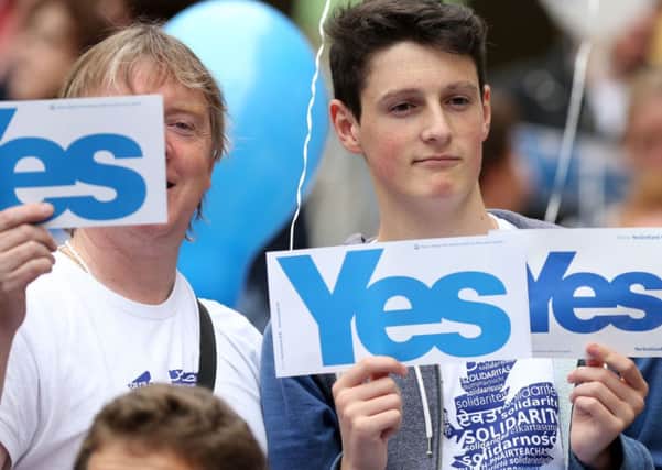 Supporters at the Yes campaign rally outside the Glasgow Concert Hall Photo : Lynne Cameron/PA Wire