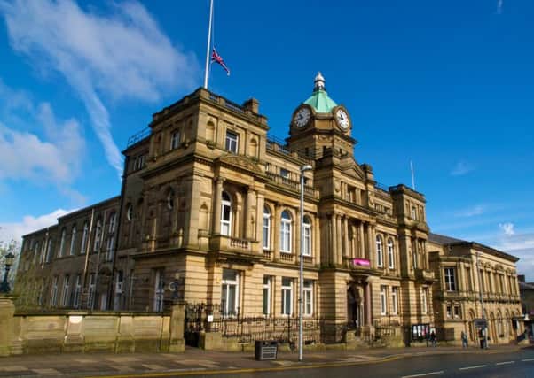 Burnley Town Hall, by Peter Seavers