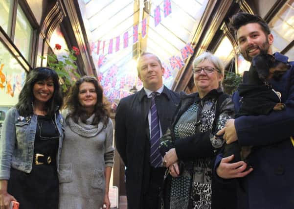Left to right: Sandra Fernandeze of Pendle Belles, Jayne Cains a retailer in The Arcade, Judges Simon Roberts & Liz Byron; Ashley Sutcliffe from Live Like the Boy with his dog Stanley (S)