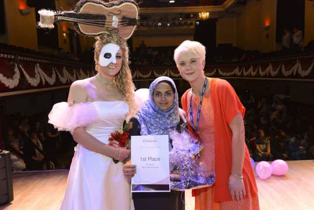 A model with a Level 2 winner Mamoona Awan and Head of Hair and Beauty Claire Pye. (S)