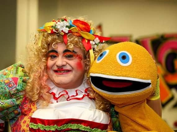 Phylip Harries (Dame Dolly) and Rainbow's Zippy. (s)