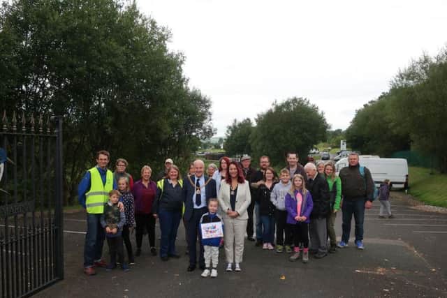 Burnley and Pendle residents take on memory walk in aid of Alzheimer's Society. (s)